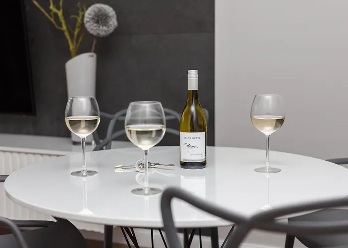 Grzybowska 85 By Homeprime Apartment